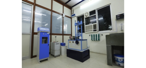 HRW Lab_ CCS and MOR testing machines